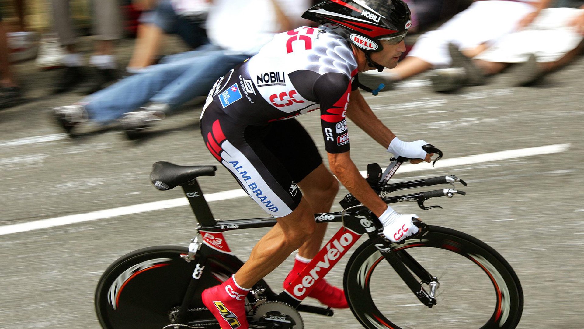 掘金客场力克尼克斯！范弗利特爆发，季后赛舞台被他彻底接管